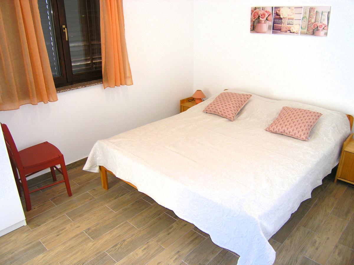 Apartman Braut 크르크 외부 사진
